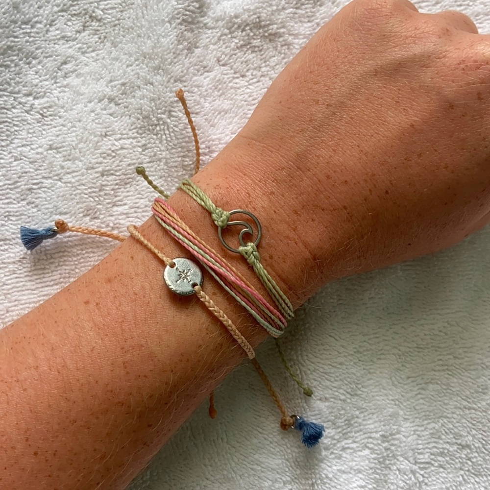 Pura Vida pink and green wave and compass set